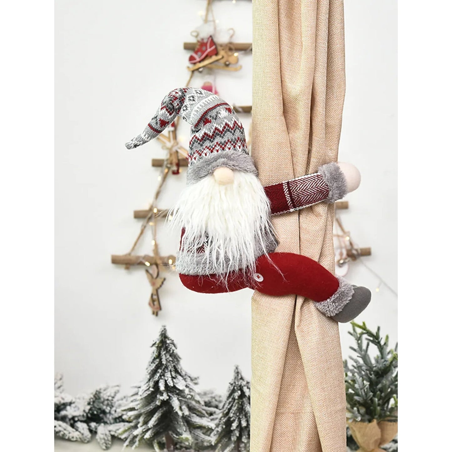 2-Piece: Christmas Gift Curtain Buckle